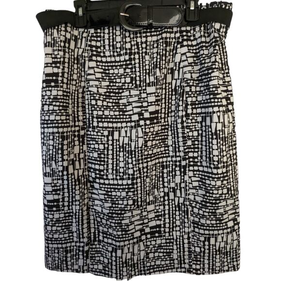 Worthington Womens 18 Black White Skirt Geometric Black Shiny Belt Back w Pleat - Picture 1 of 9